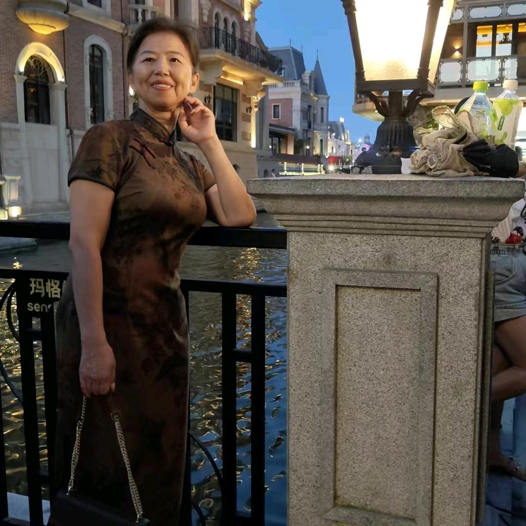 爱祂 爱人如己