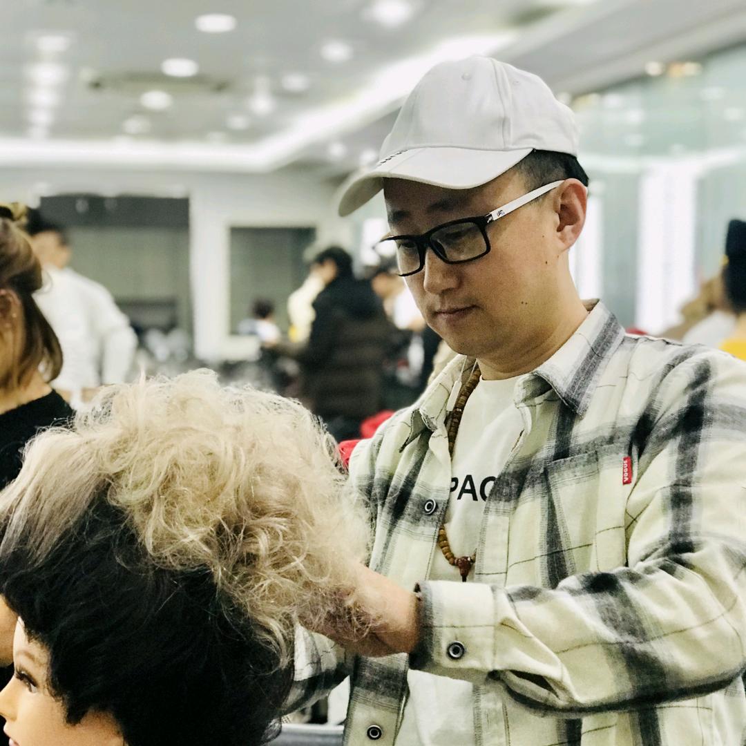 @七零后的老Tony溦叔