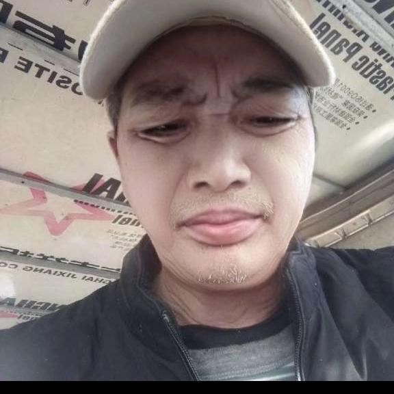 刘长贵，！63年，身残志坚，唱响夕阳红