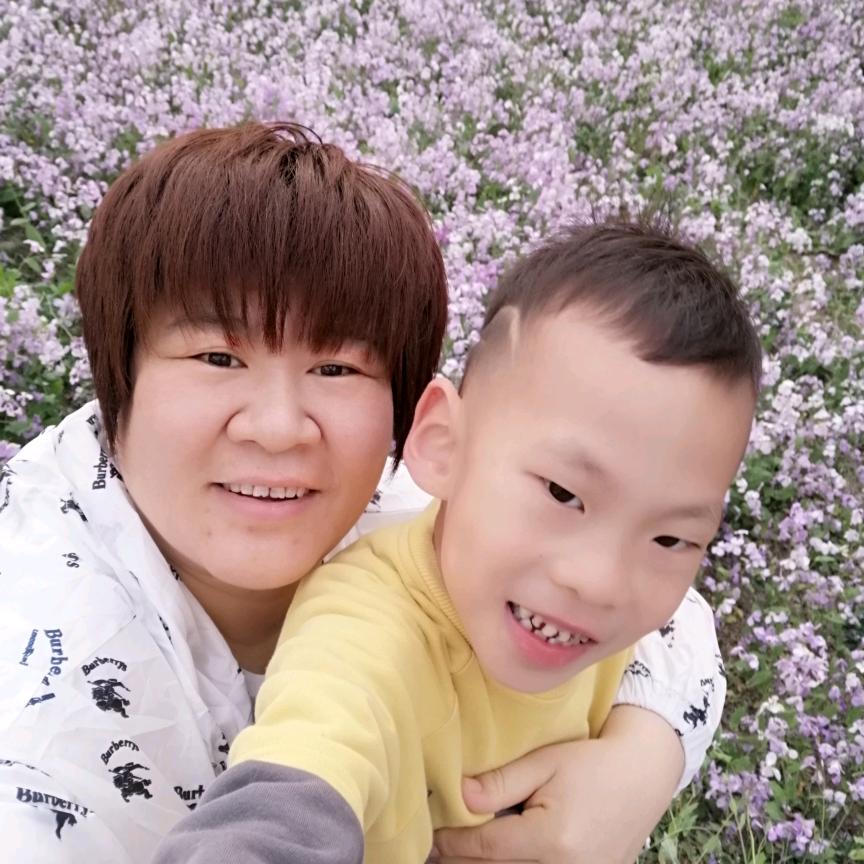 幸运星(ง •̀_•́)ง加油