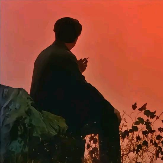 银烛秋光冷画屏