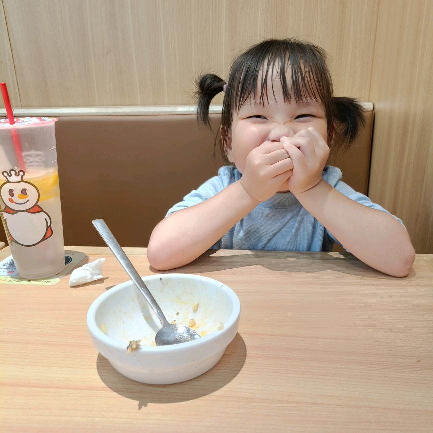 超级。萌妈。