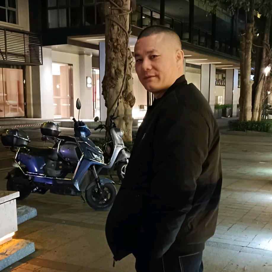 激动哥