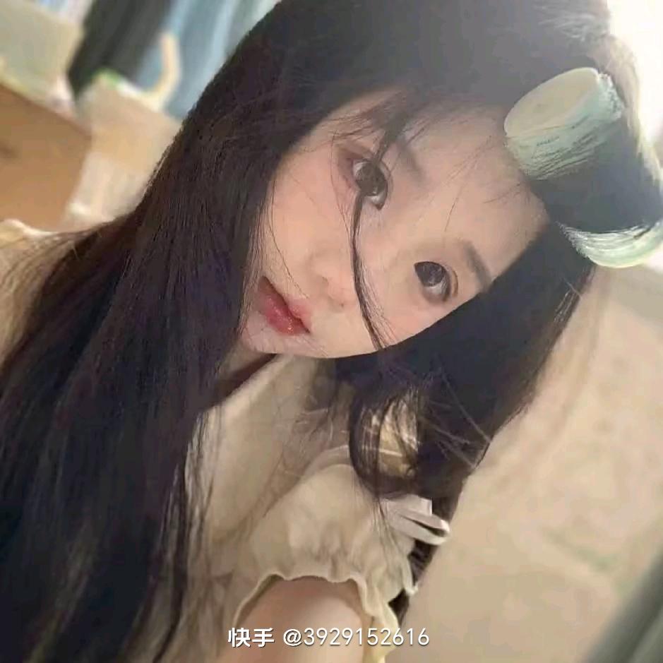 雅雅很乖吖🦋