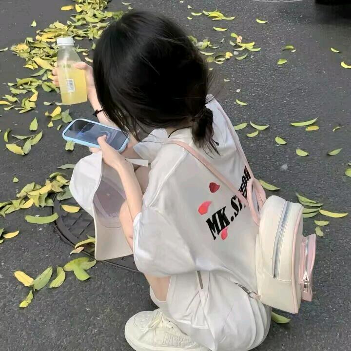 秒回互关的阿喜