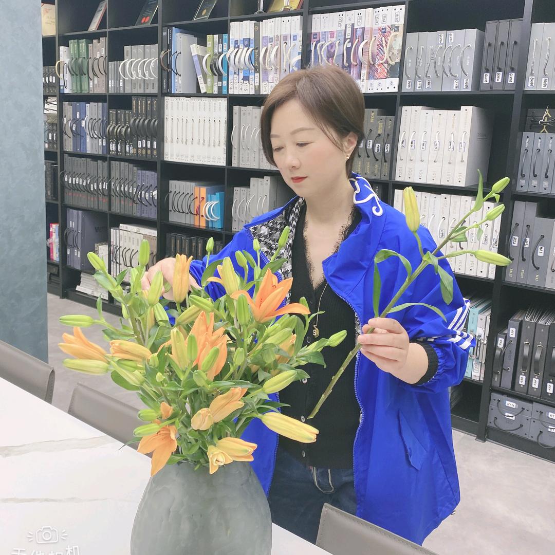 诸暨罗曼软装陈老师