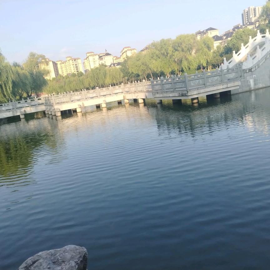 俏巴县