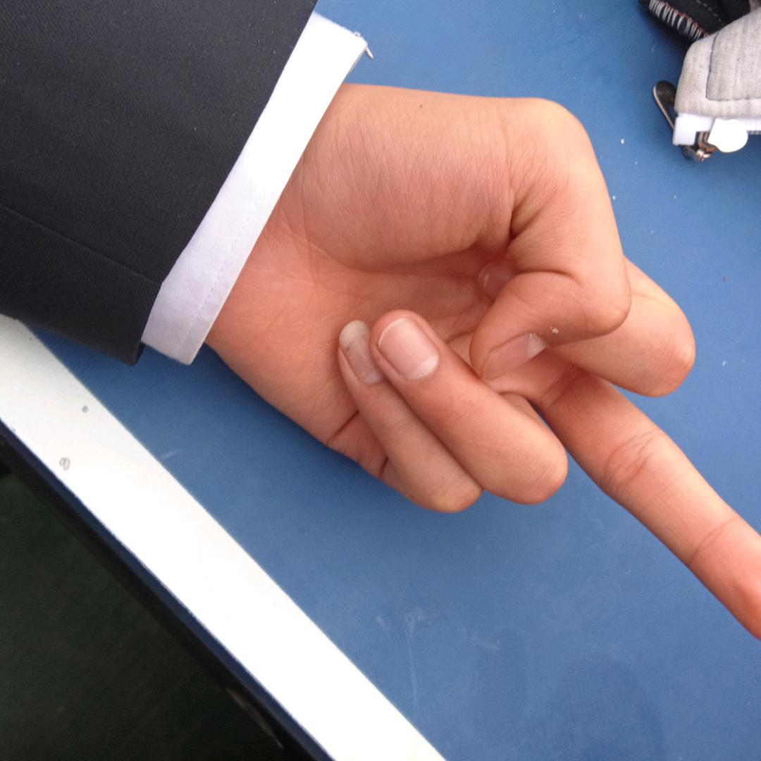用户2537463233434