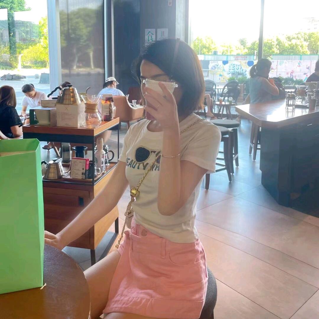 李瑞.
