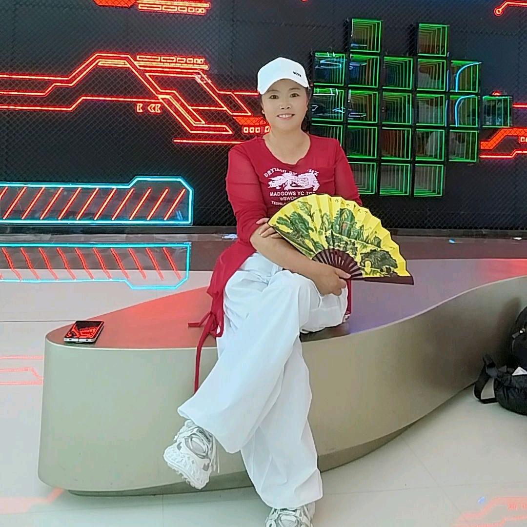 阳光舞团（罗盛菊）
