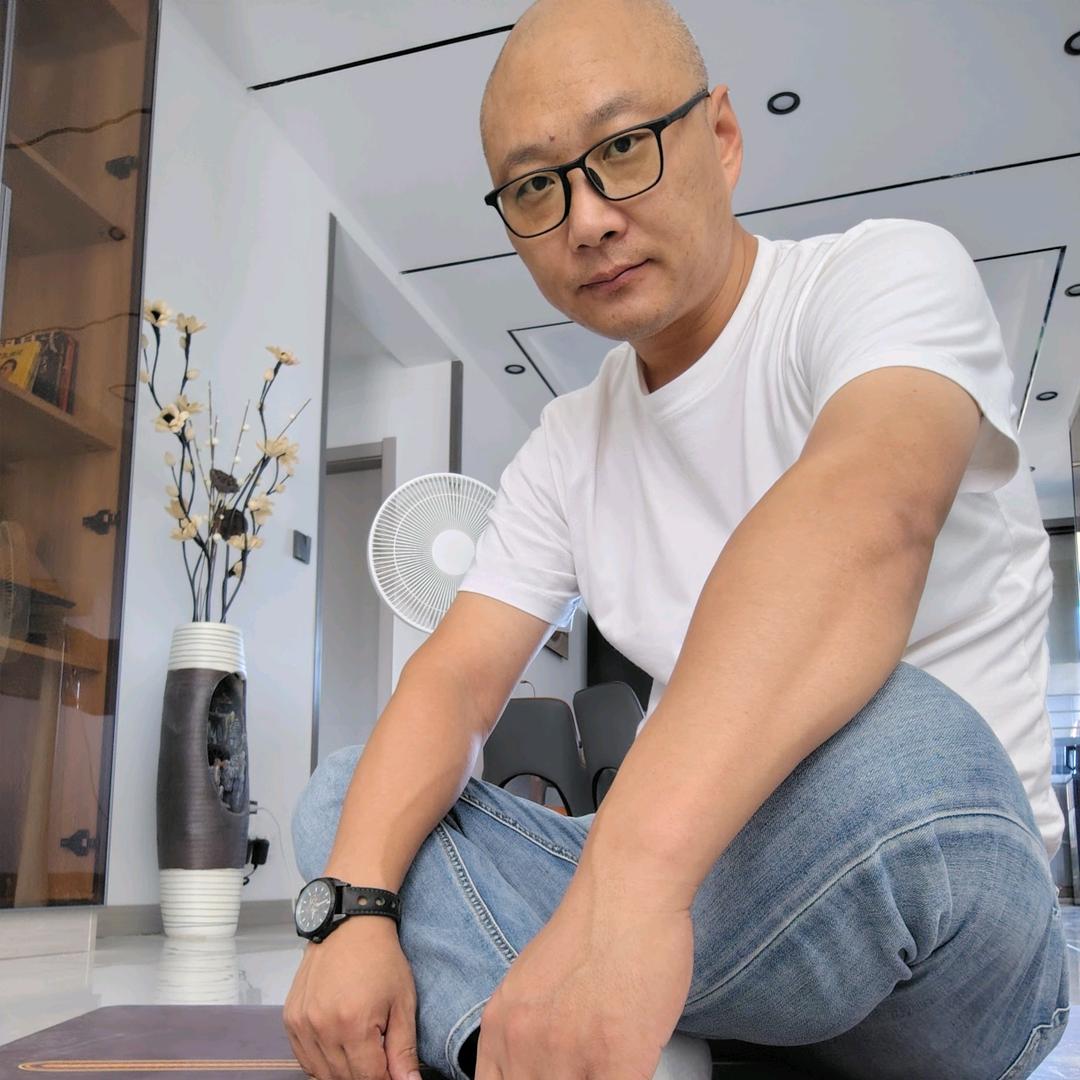 🚬大叔ಇ很简单࿐