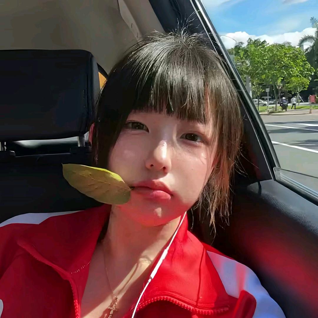 范 思  哲