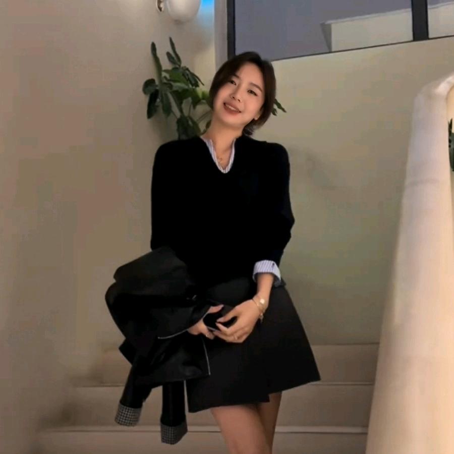 余欢欢YHH 《爆款返场》