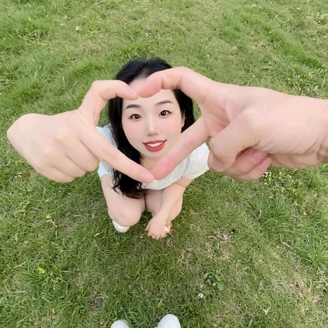 ๑•́₃•̀๑傻丫头(ಥ_ಥ)