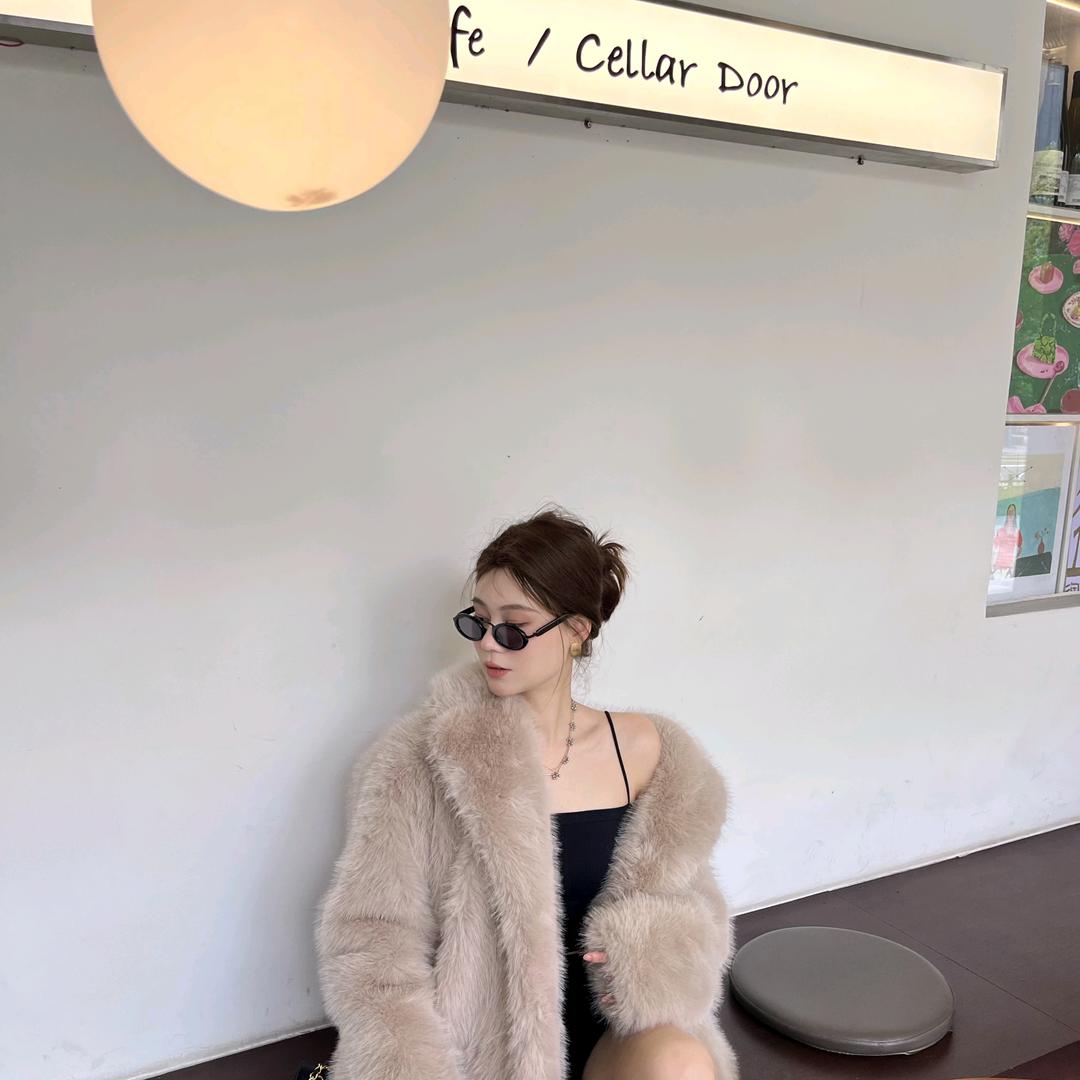 奕行(轻奢女装)