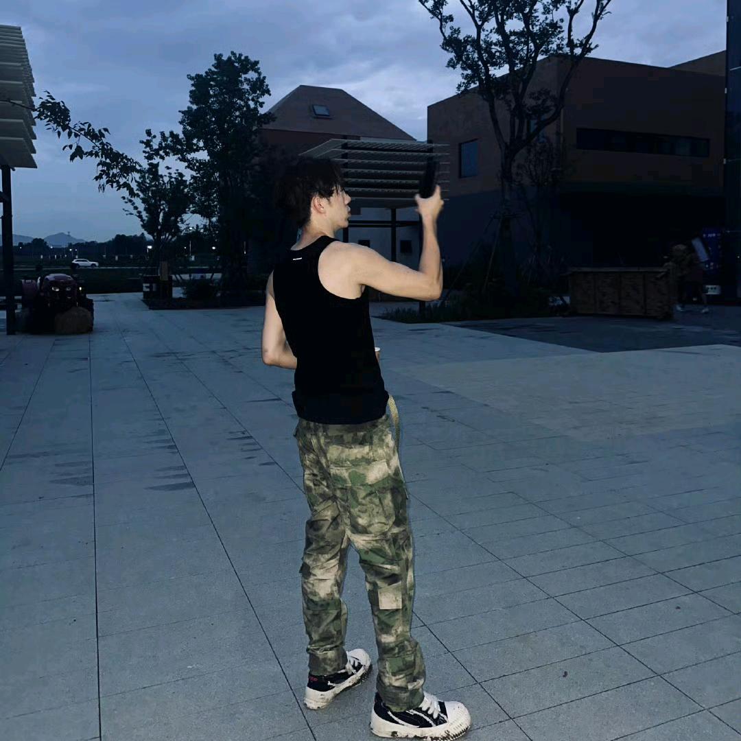 我的懒觉很大。