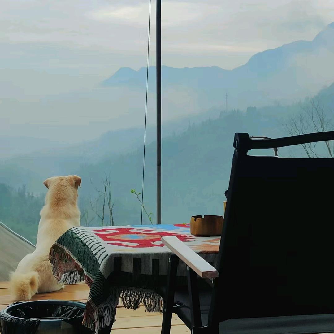 都江堰漫步的云营地