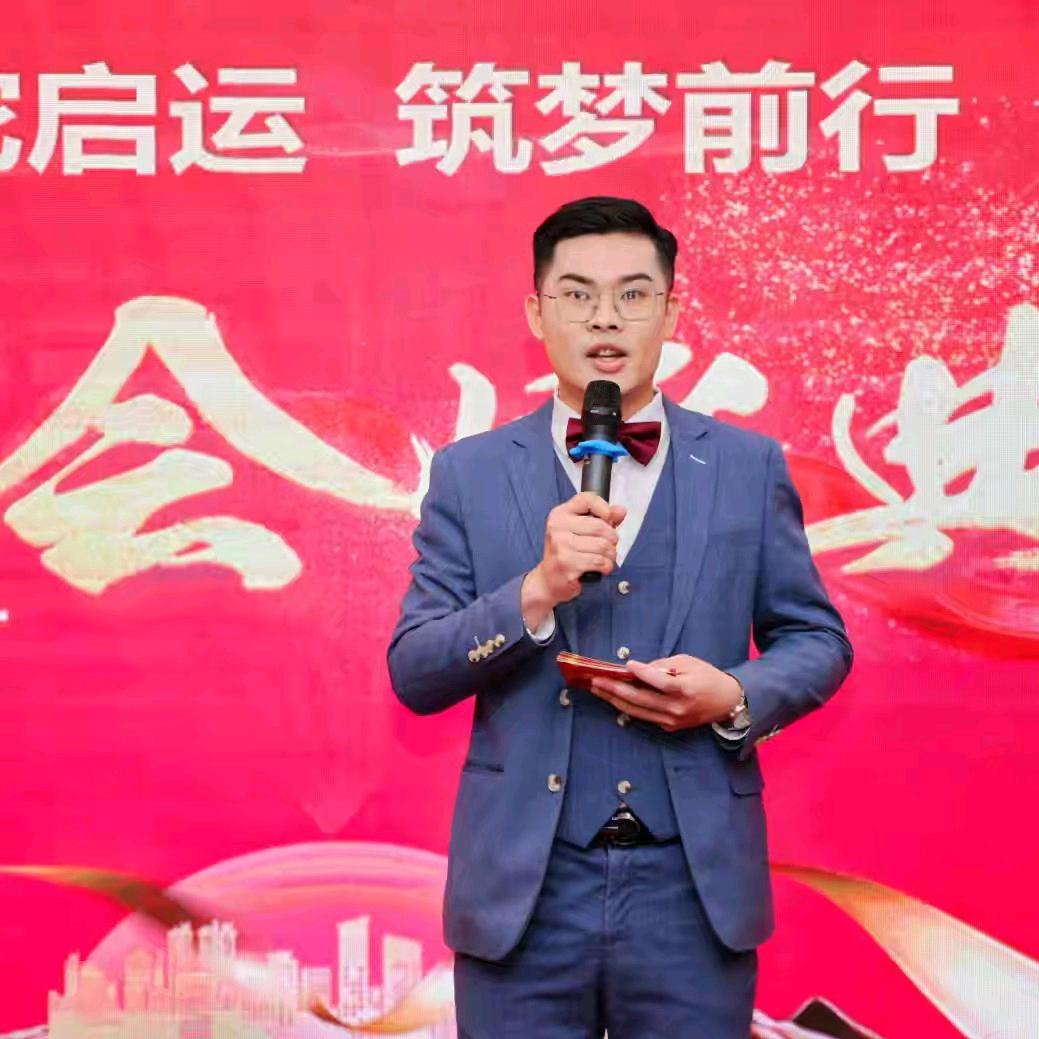 思准智阿坤聊实体