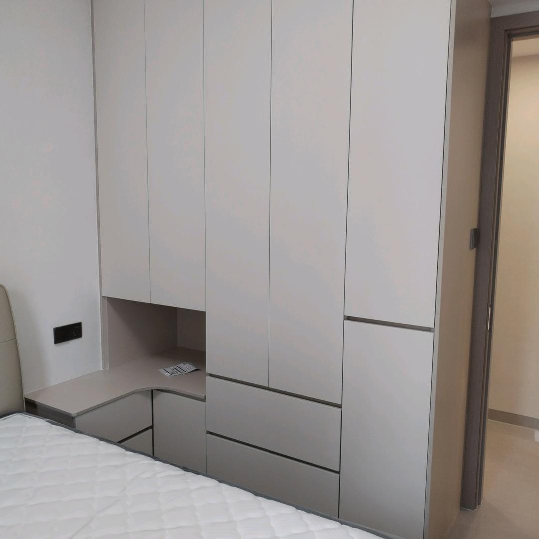 上高木工邬愽师吊顶打柜子