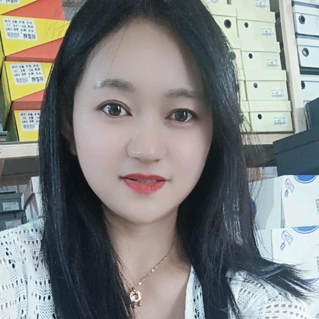 带敇的玫瑰