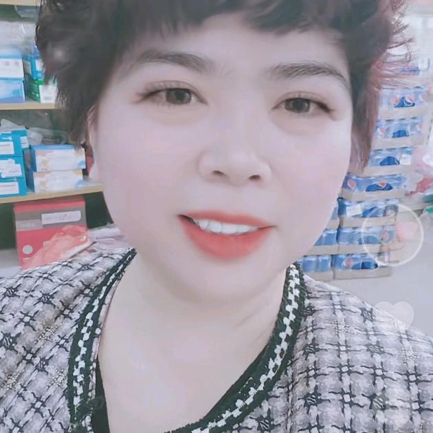 耿云服饰