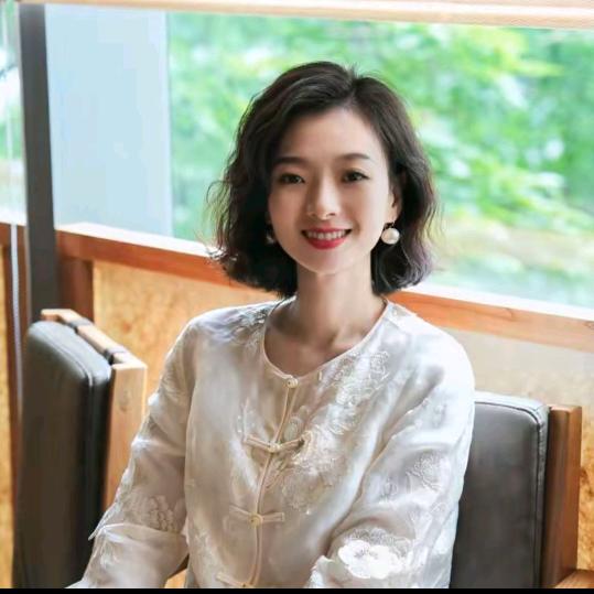 西子小老板娘轻奢女装