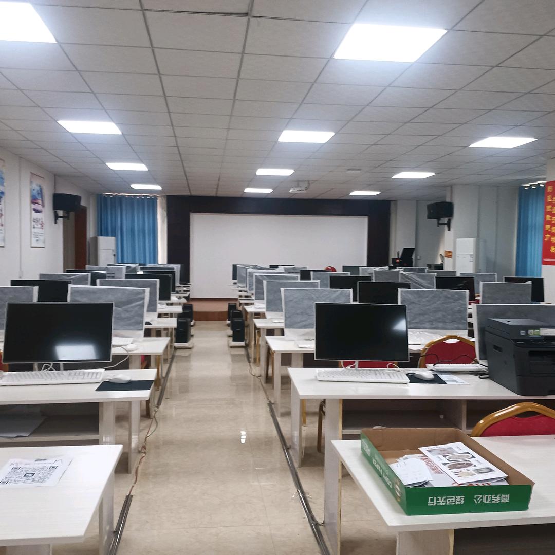 内乡县启萌职业培训学校
