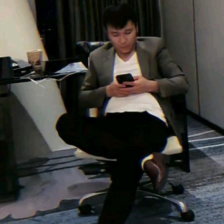 渣渣黑