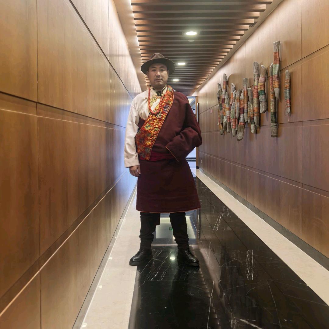 藏族小伙  😎😎