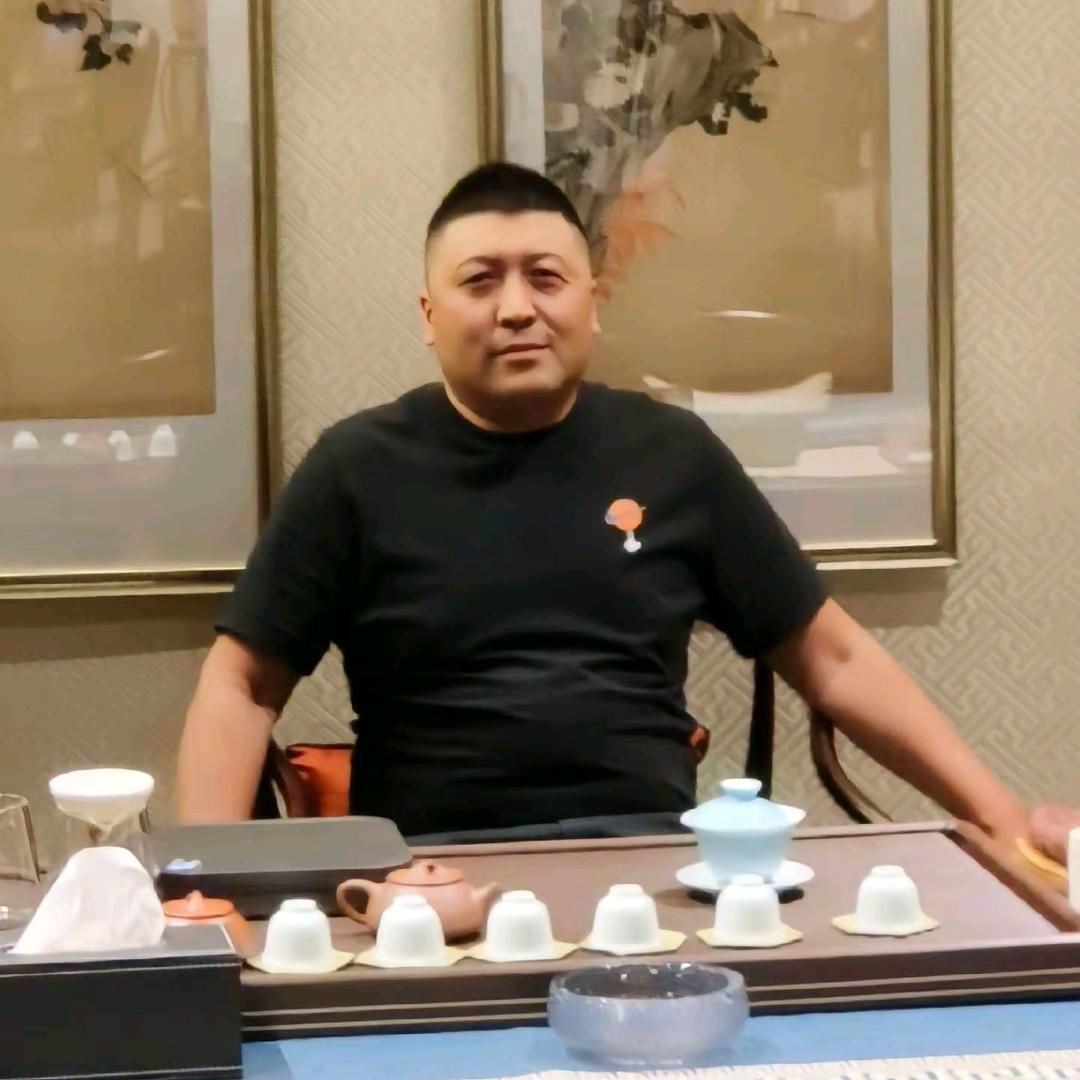 仁者无敌🏂🇨🇳🌹