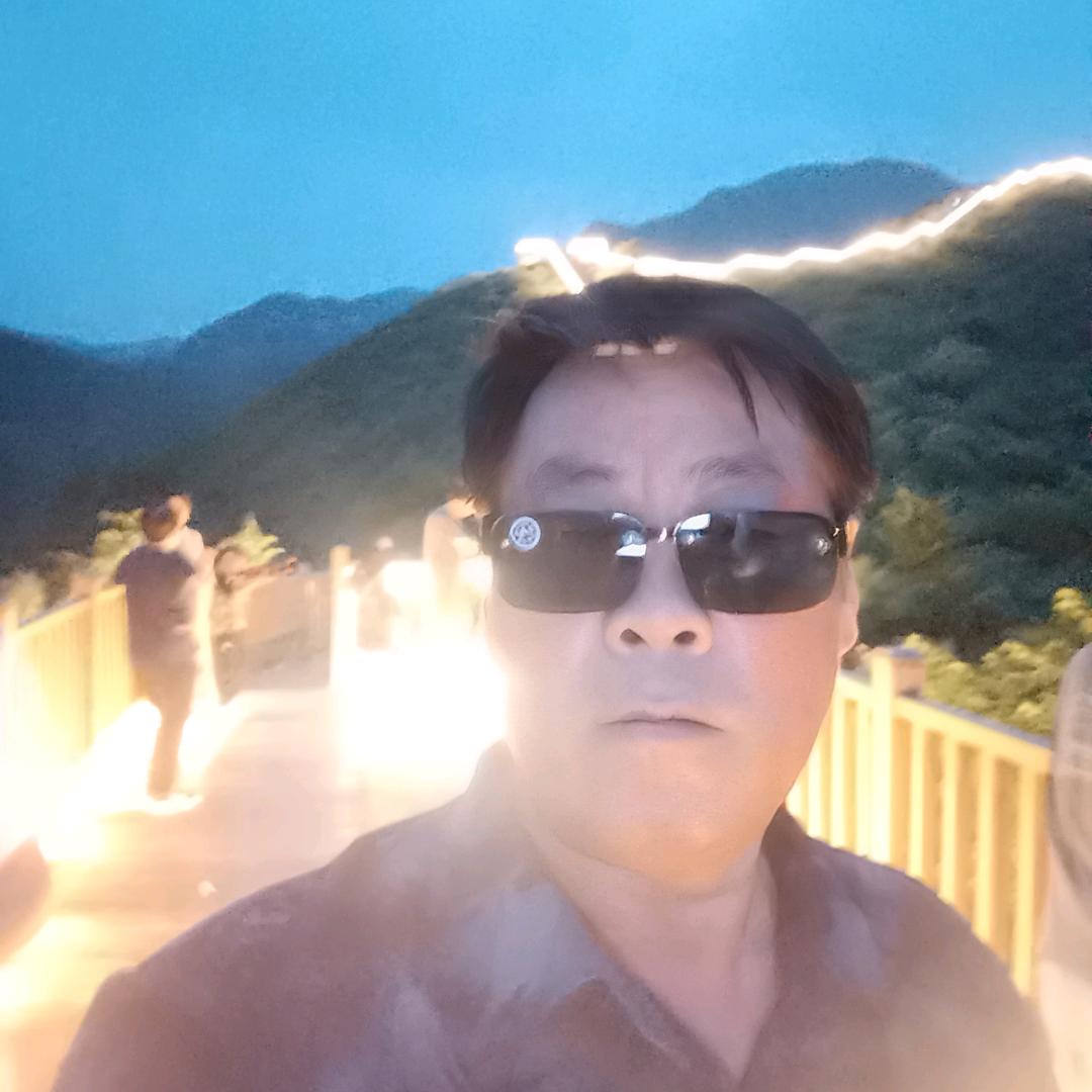 🇲巛沙漠野狼》@