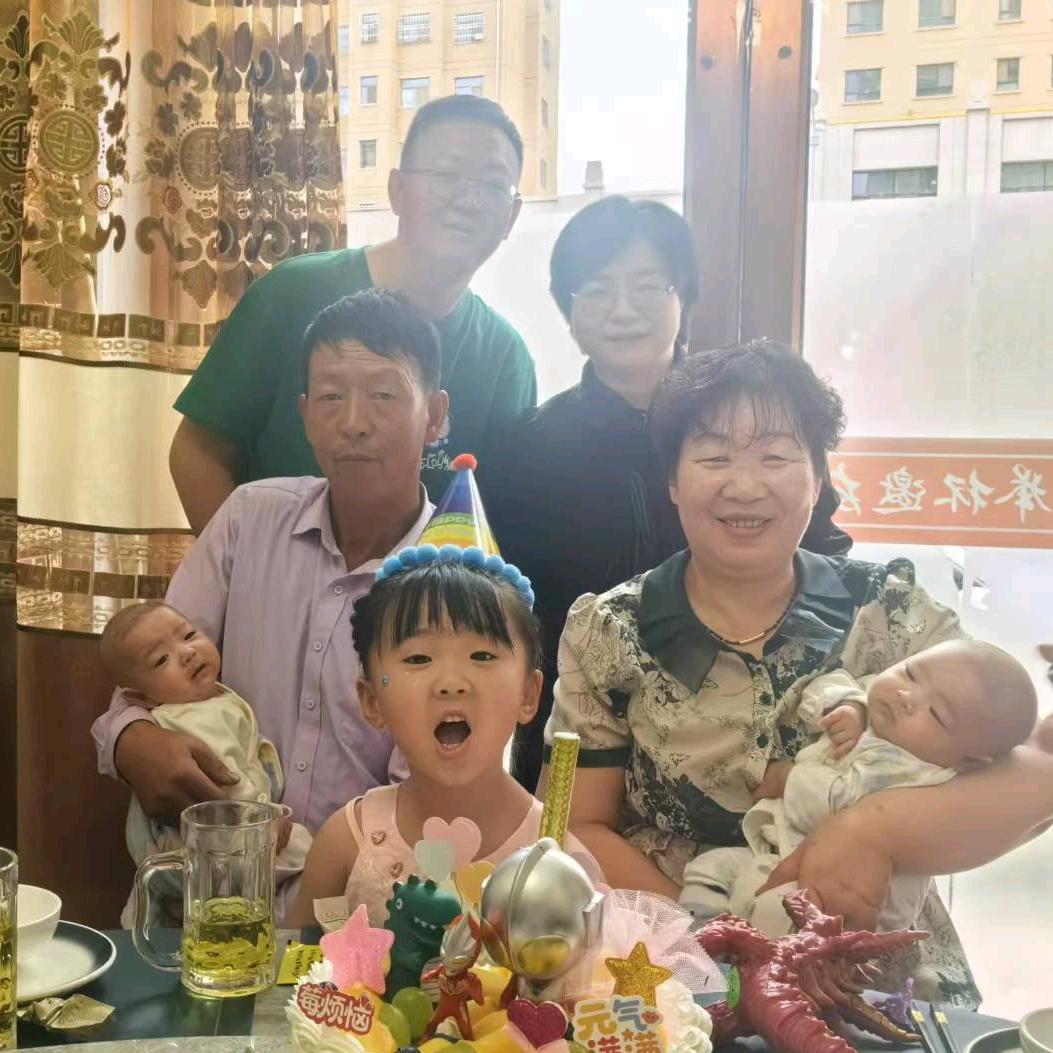 左左右右成长记