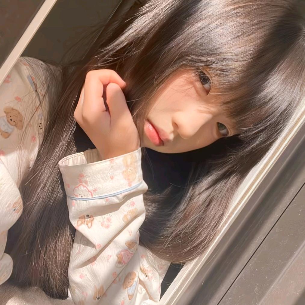 ^-小严💗-Zz¯͒〰¯͒🥀-🕸️