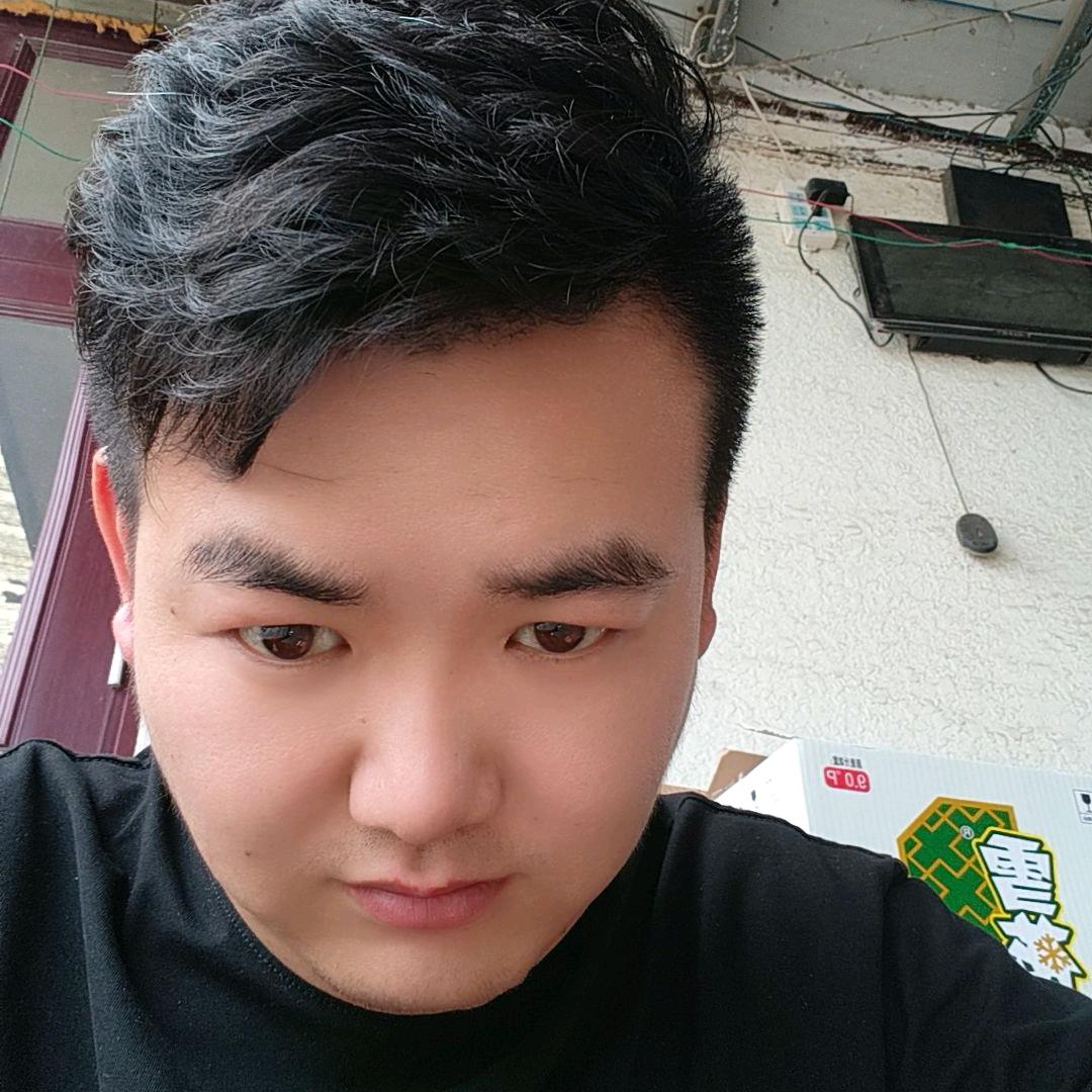 梁俊