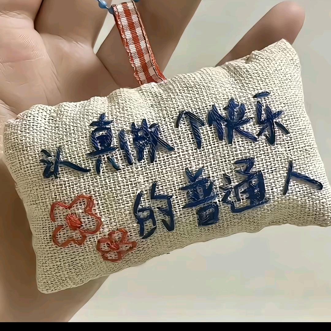 @小何吖