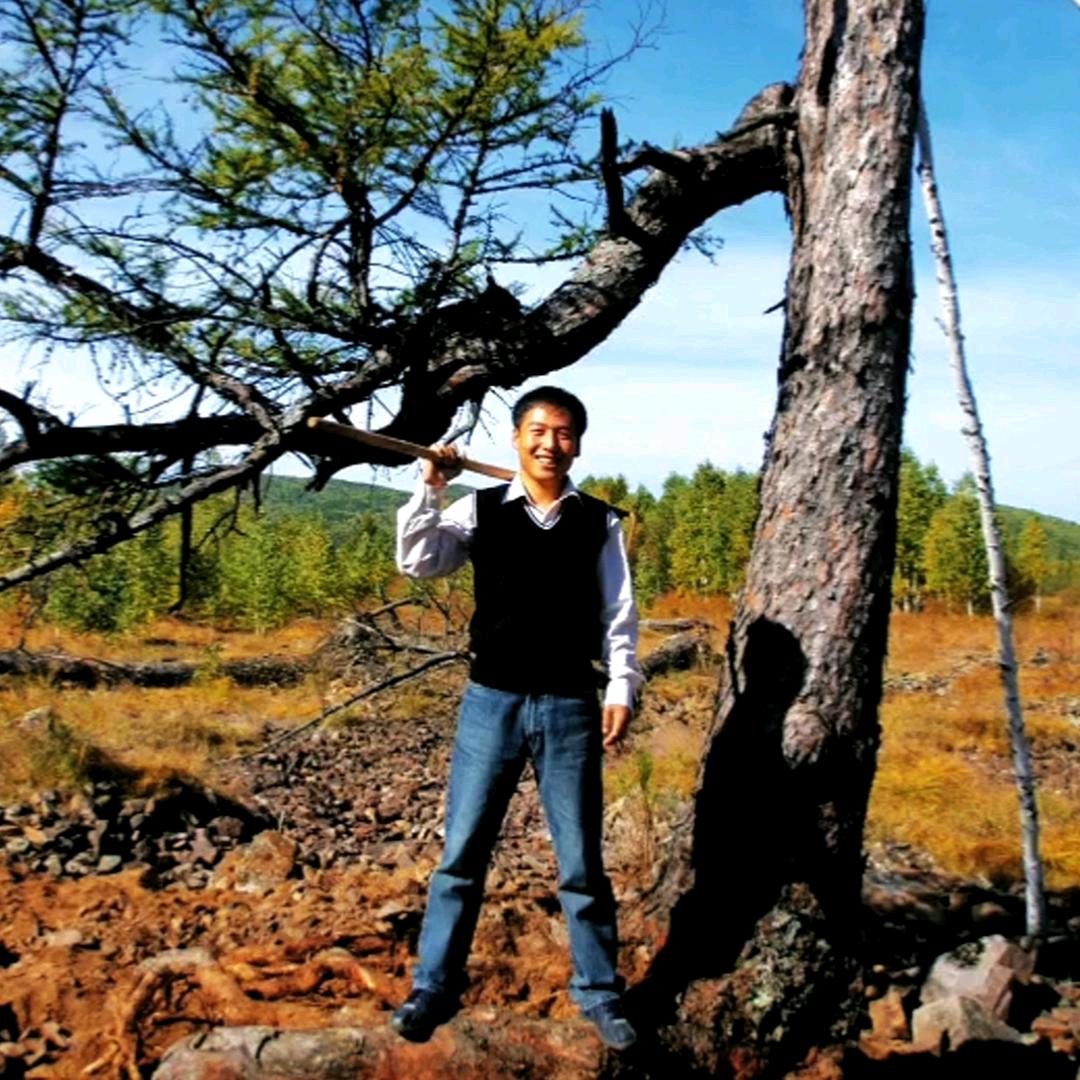 鑫有谊酒店跑堂