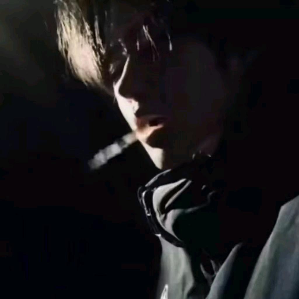 L丶明天见