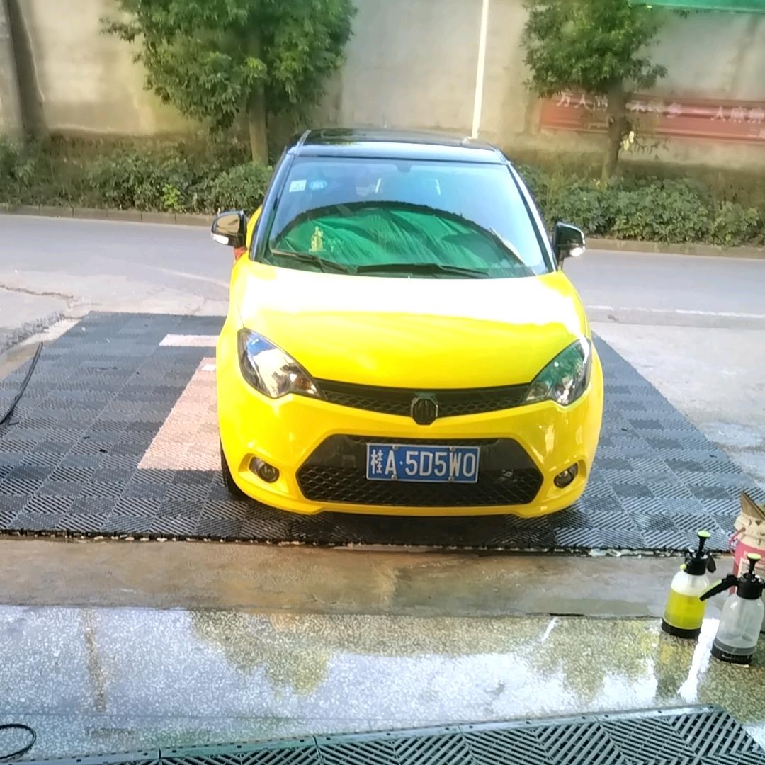 小韦汽车美容二手车批发