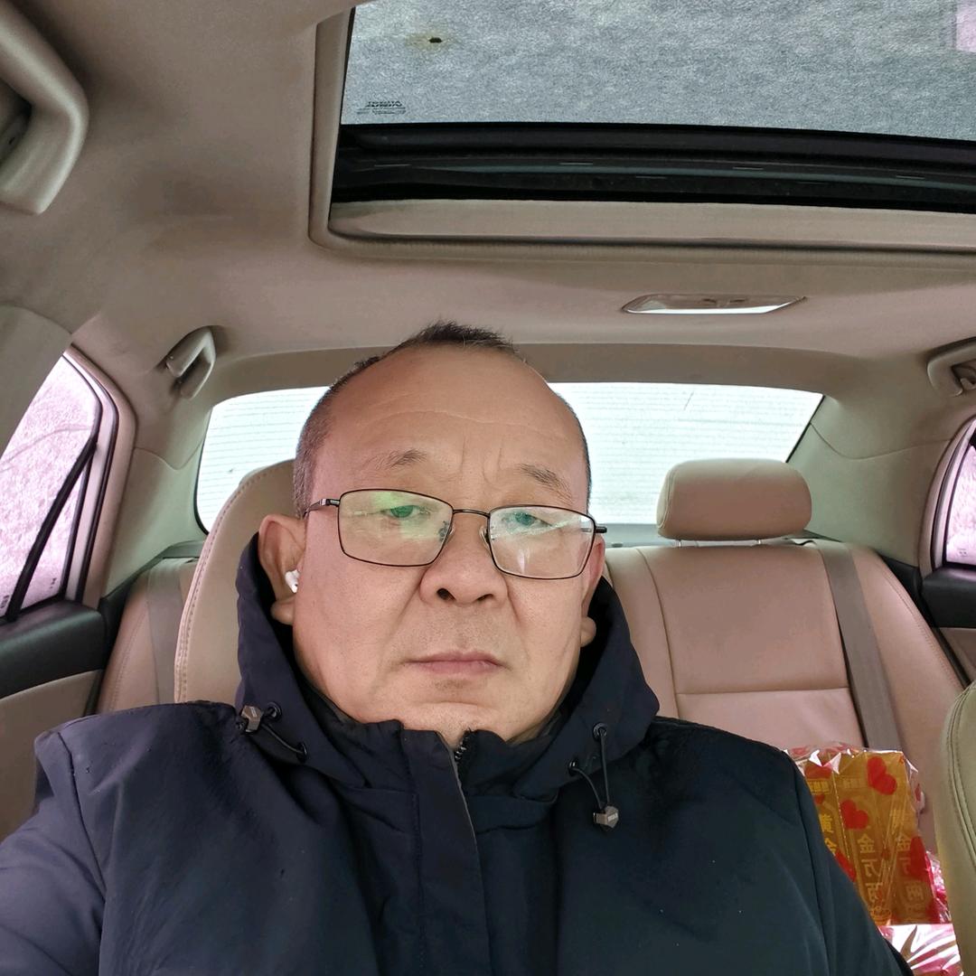 元宝，官宝香佛像厂家(三儿的单爸)