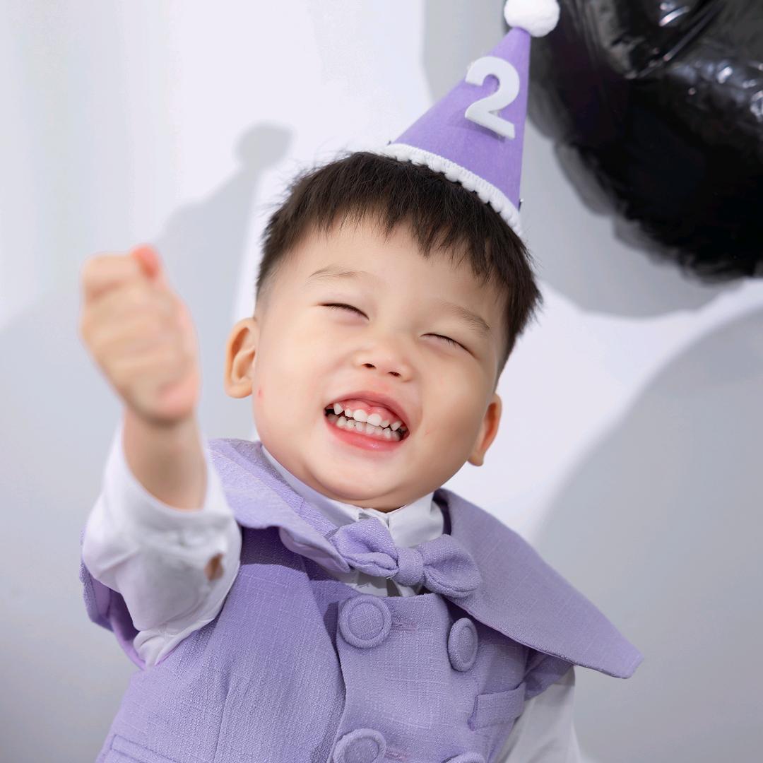 小悦悦（努力改变自己）