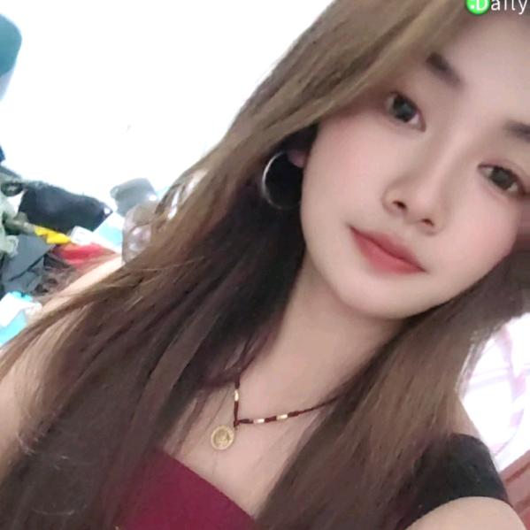 (｡･🌹ω･｡)ﾉ♡伊伊🌹⊙ω⊙