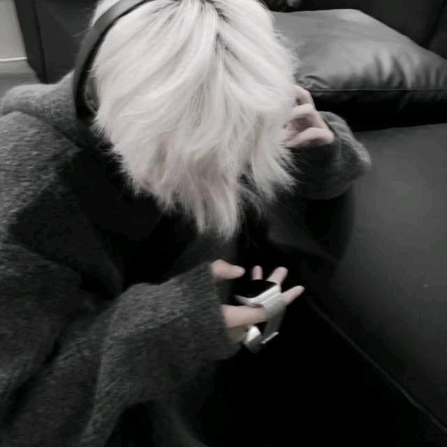 泽.