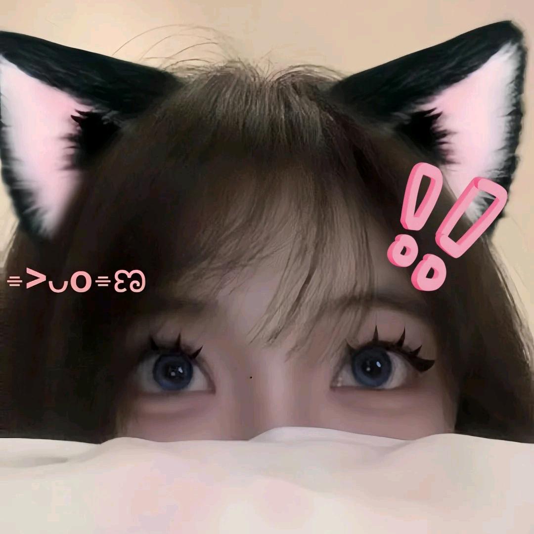 施白凝.