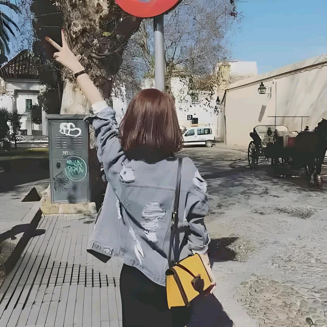 love小蕊（直播筹备中）