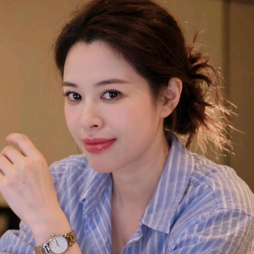 丽丽，