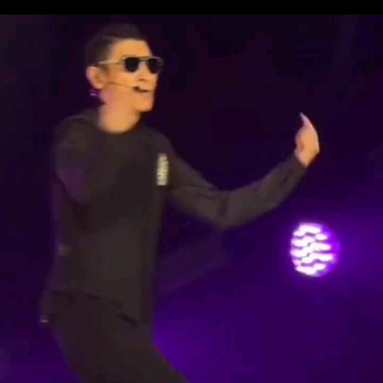 墨镜歌（海中）