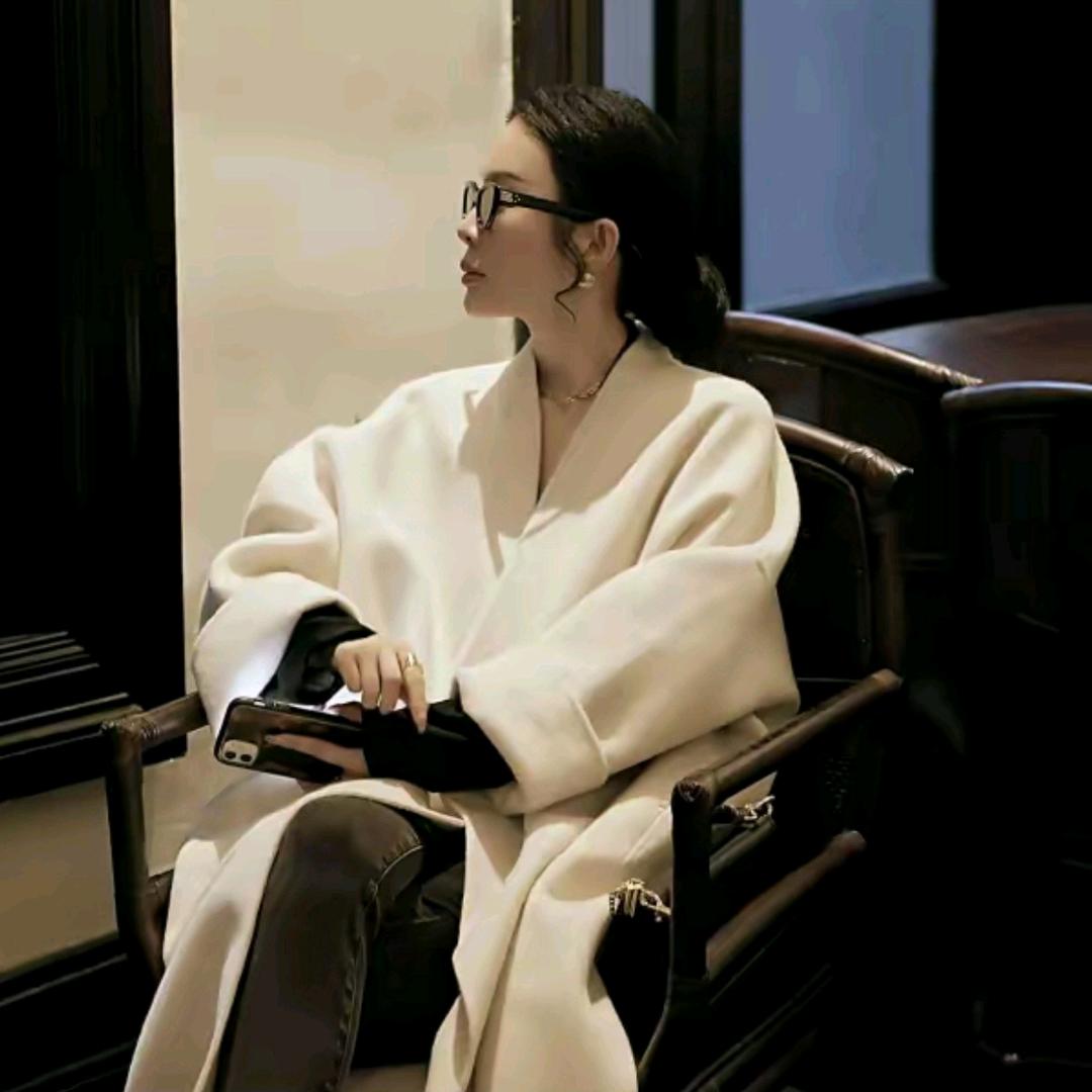 潘依绣（时尚穿搭）