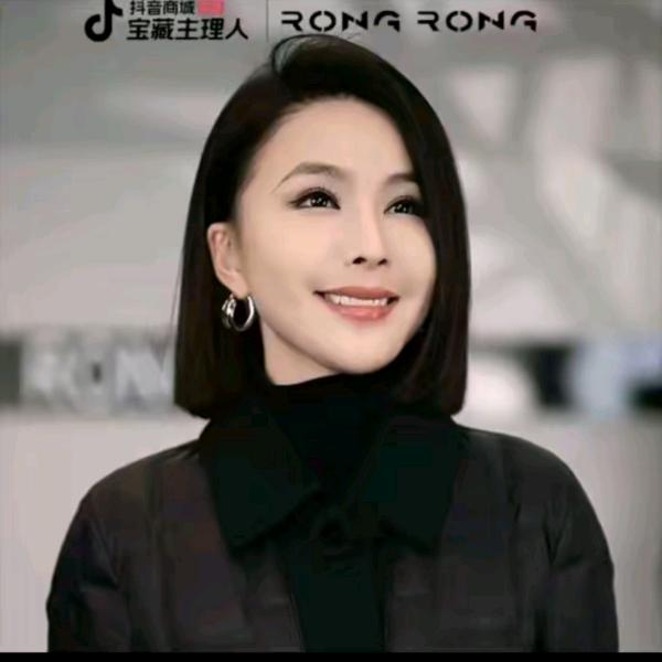 溶溶RONGRONG【精选穿搭】