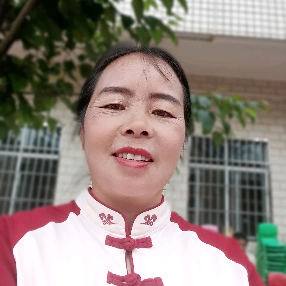 蓓蕾幼儿园李老师