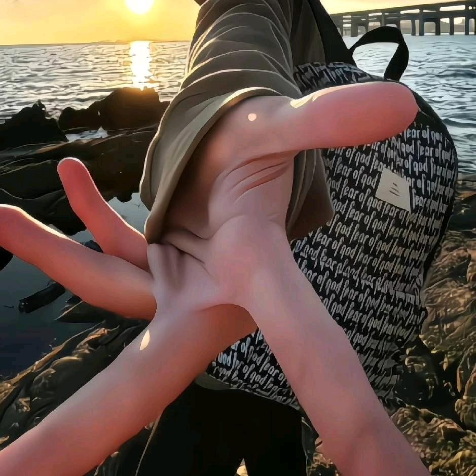 六月。
